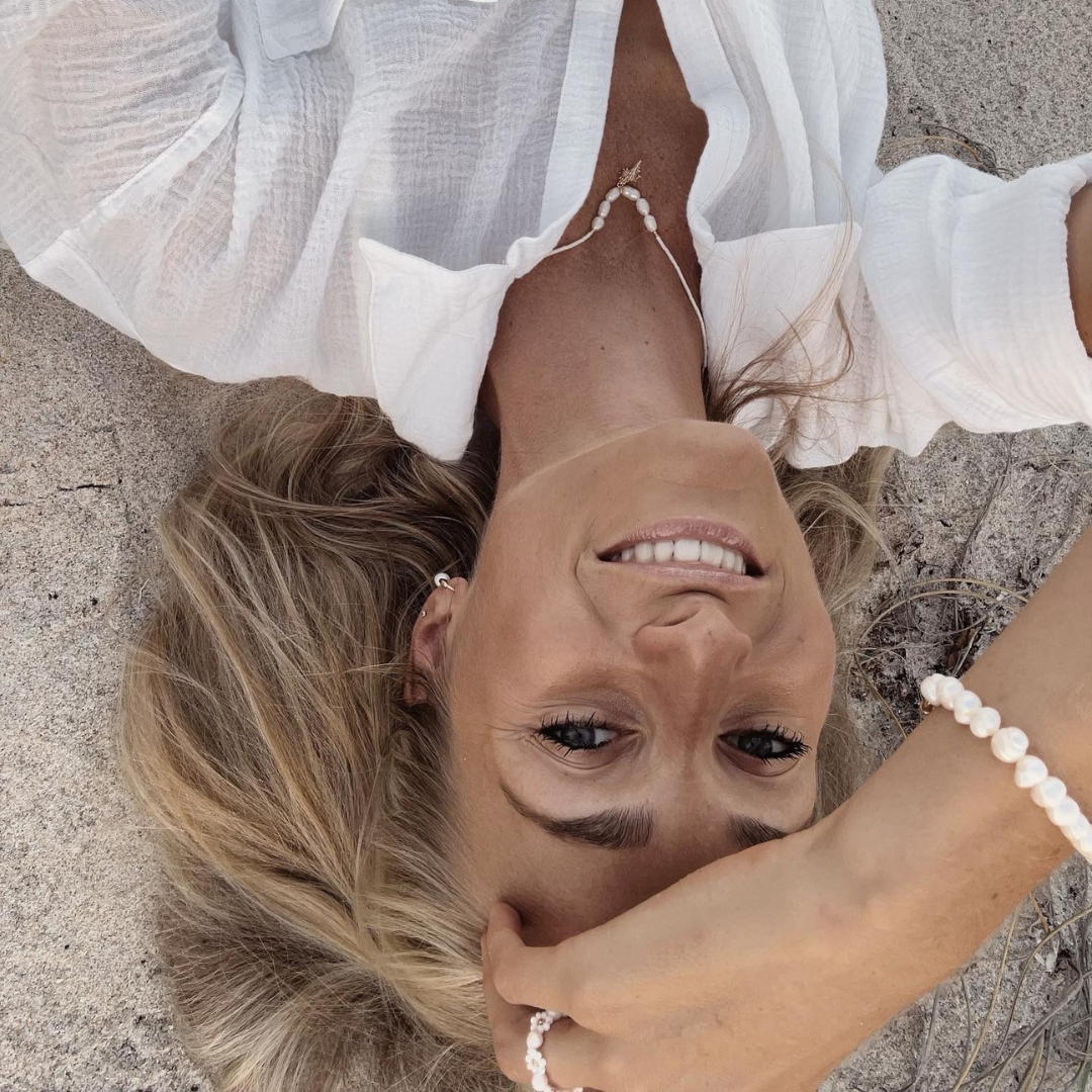 CONCH SHELL CHOKER ✿ WHITE