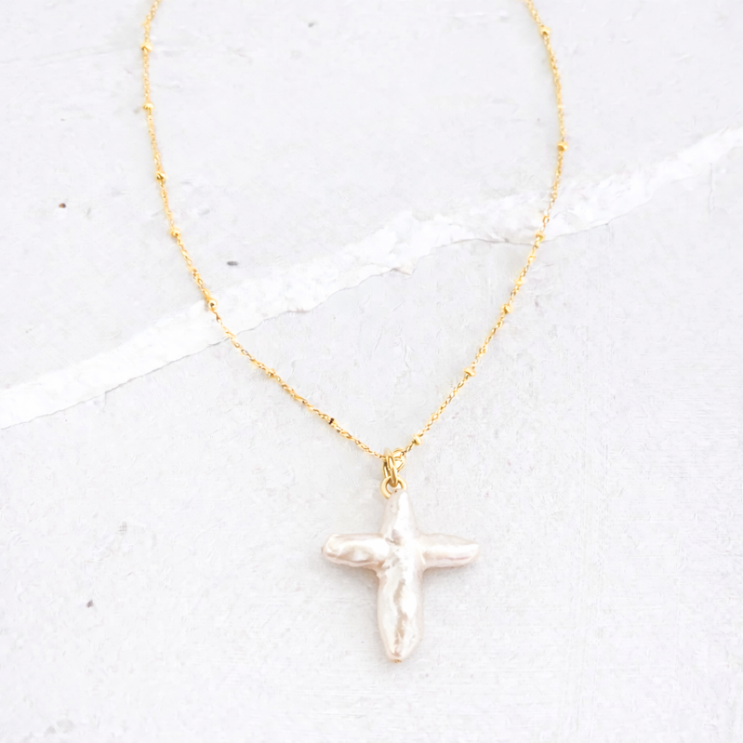 GOLD CHAIN NECKLACE ✿ PEARL CROSS
