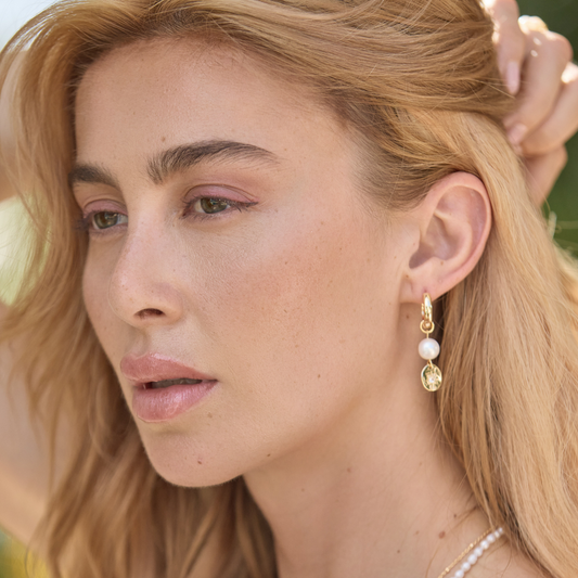 PEARL SOL DISC HOOPS ✿ LUNA