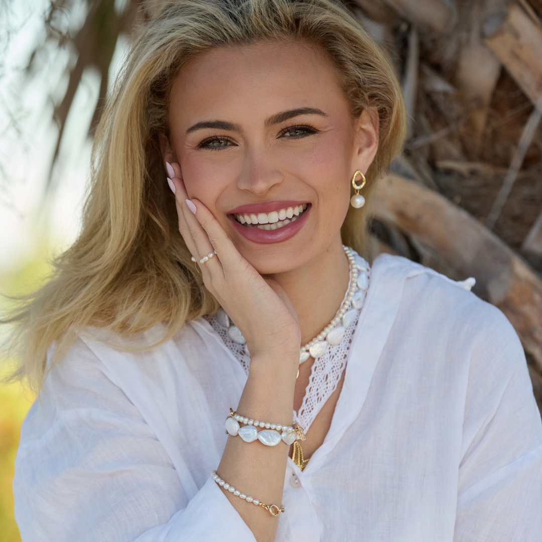 PEARL STUDS ✿ HARPER