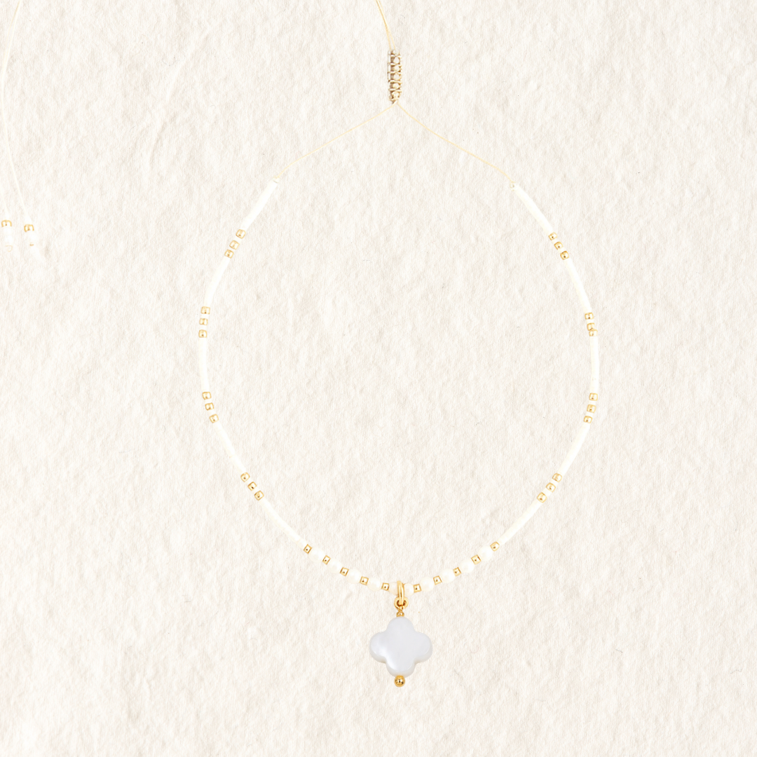 BEADED CHOKER ✿ CLOVER