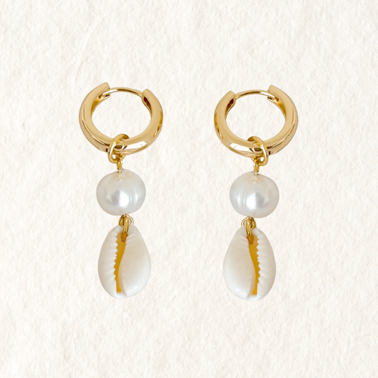 PEARL SHELL HOOPS ✿ BELLA