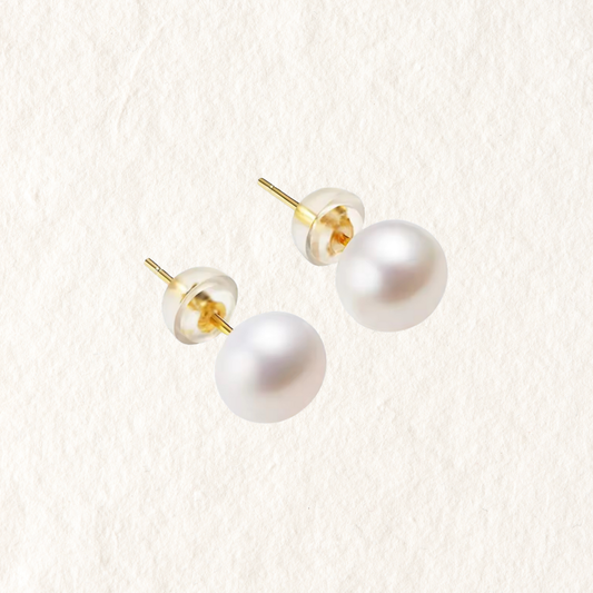 PEARL STUDS ✿ LOU