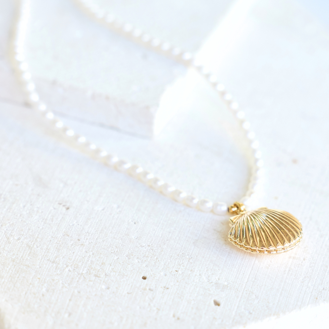 ISLA PEARL CHARM NECKLACE ✿ MALDIVES