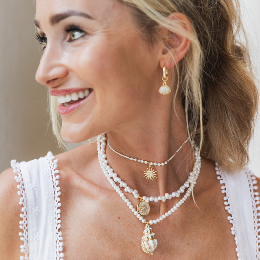 CLAM SHELL HOOPS ✿ NOA