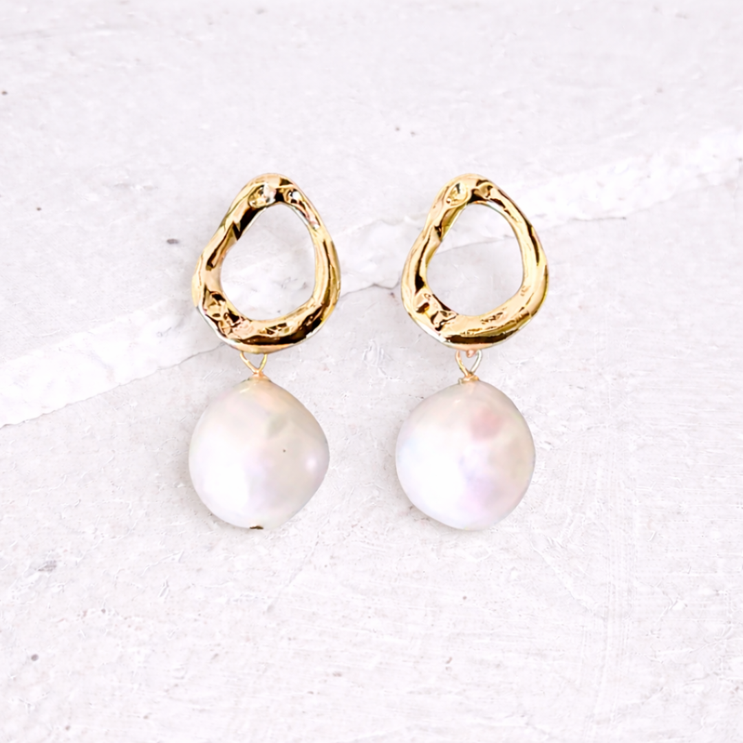 PEARL STUDS ✿ HARPER