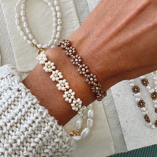 ☆韓国の人気☆【more jude】☆daisy necklace bracelet se.t☆ Daisy Bracelet Tutorial//Korean Bracelet//Beads Bracelet