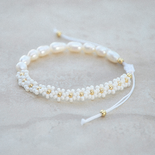 DAISY PEARL BRACELET ✿ WHITE