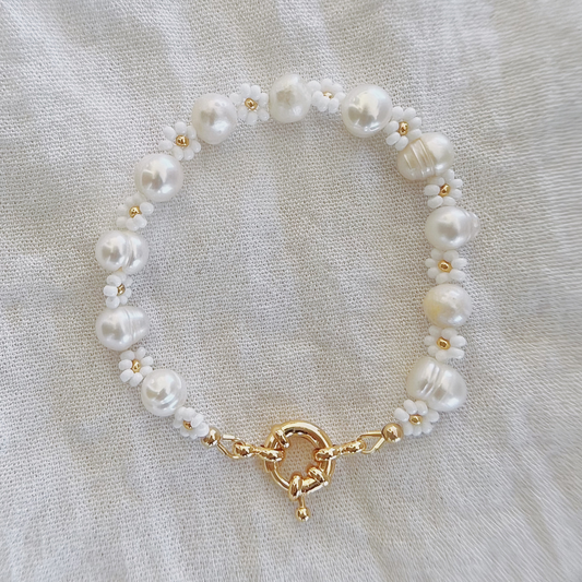 DAISY PEARL BRACELET ✿ ZOE