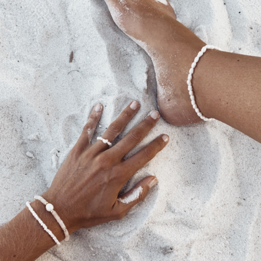 STRETCHY PEARL ANKLET ✿ MARIN